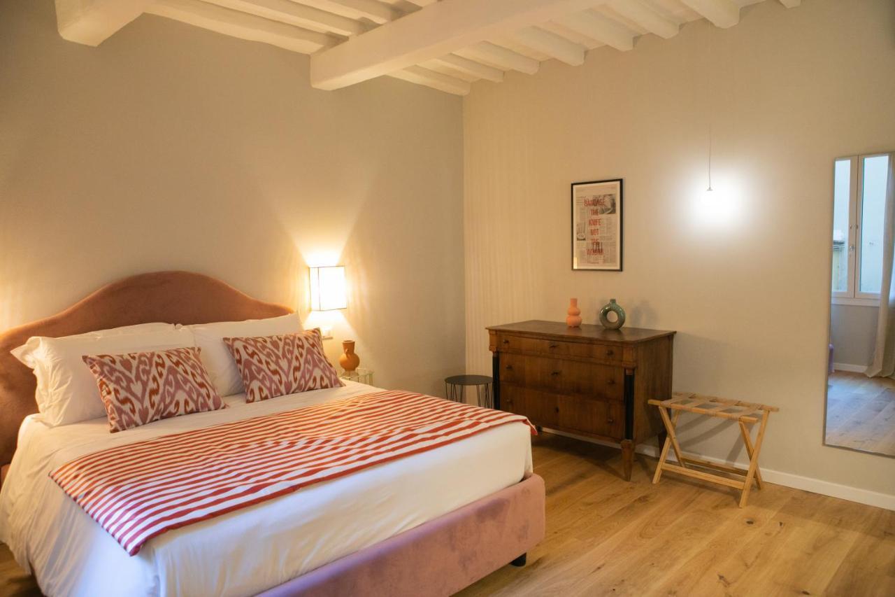Lunaria Suites - Fyodor Dostoyevsky'S House 佛罗伦萨 外观 照片