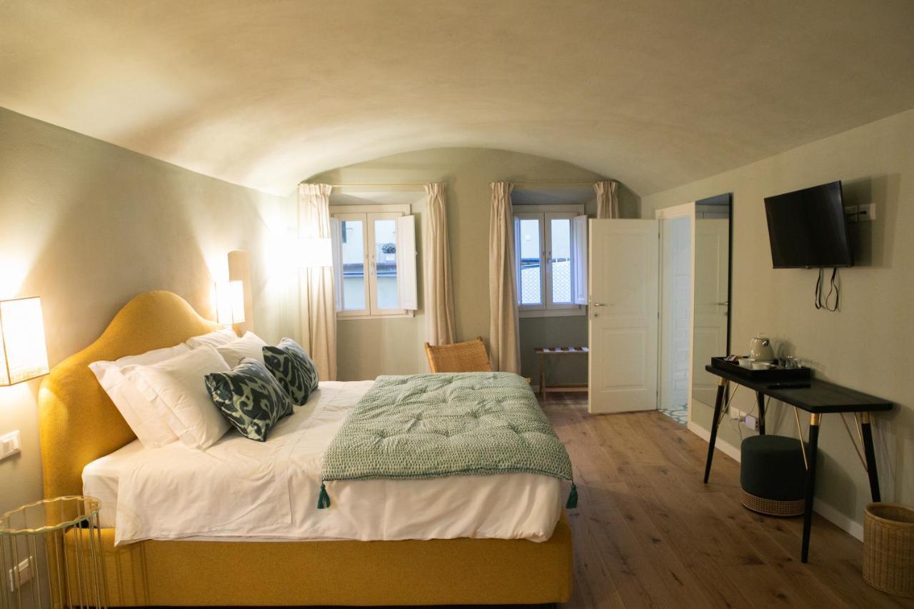 Lunaria Suites - Fyodor Dostoyevsky'S House 佛罗伦萨 外观 照片